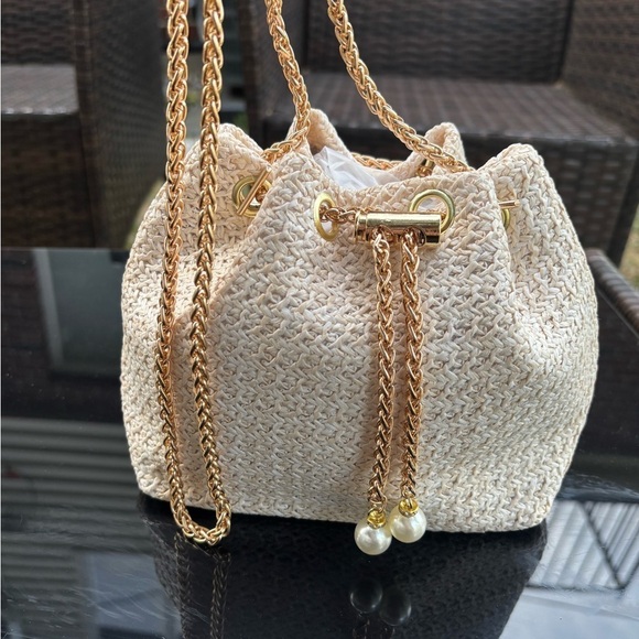 Handbags - Elegant Cream Woven Bag with Gold Chain